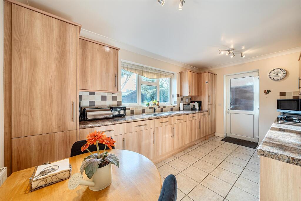 Somerset Gardens, Bognor Regis photo 3