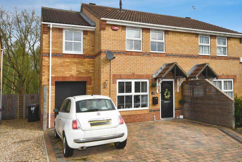 Main image of property: Fox Covert, South Hykeham, Lincoln, LN6