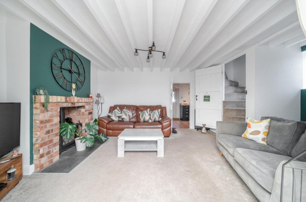 House in South Kesteven, Barrowby - View 3
