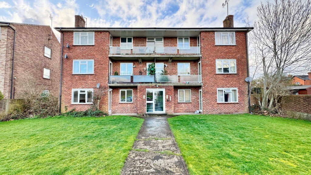 Main image of property: Wentworth Court, Stroud Green, Newbury, RG14 7JB