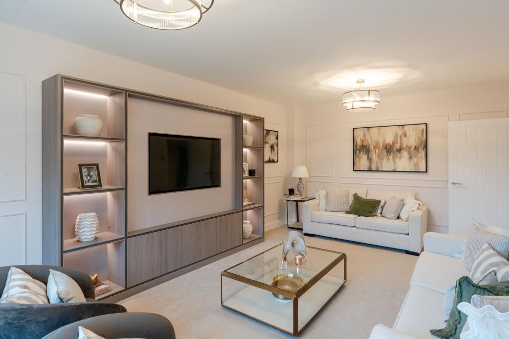 Main image of property: Deanfield Glade, Hook Norton, OX15