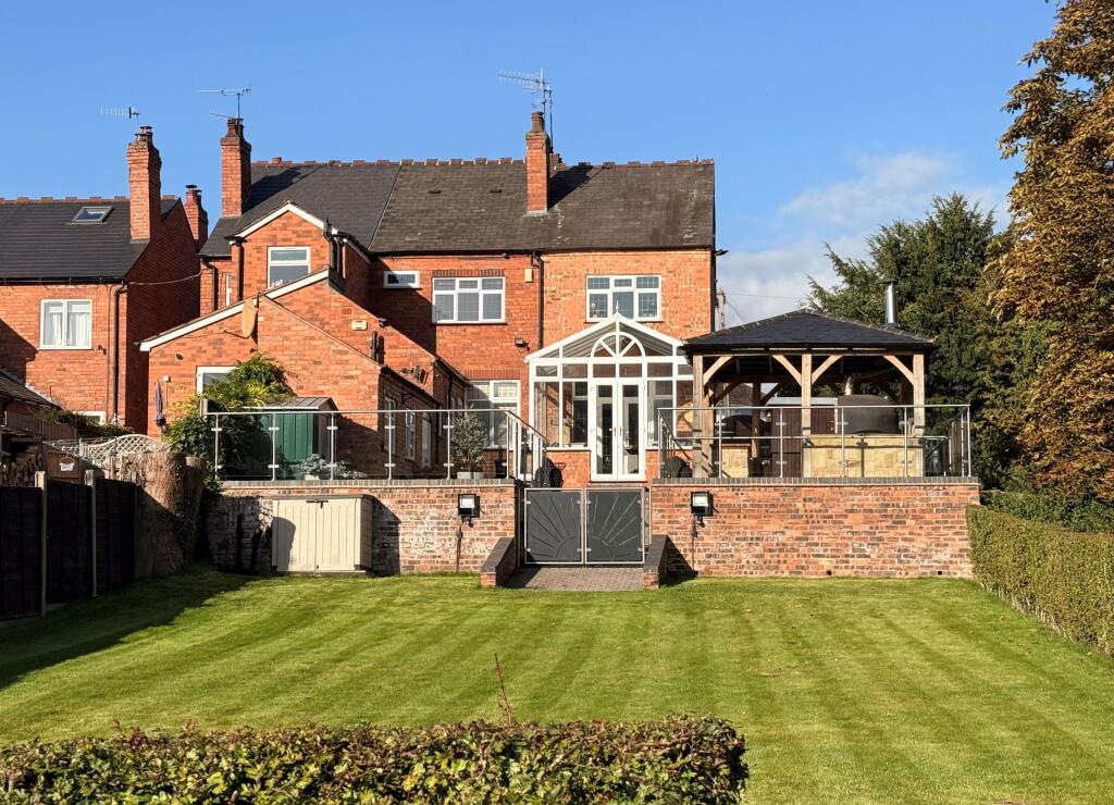 Cotwall End Road, LOWER GORNAL, DY3 3EN photo 2