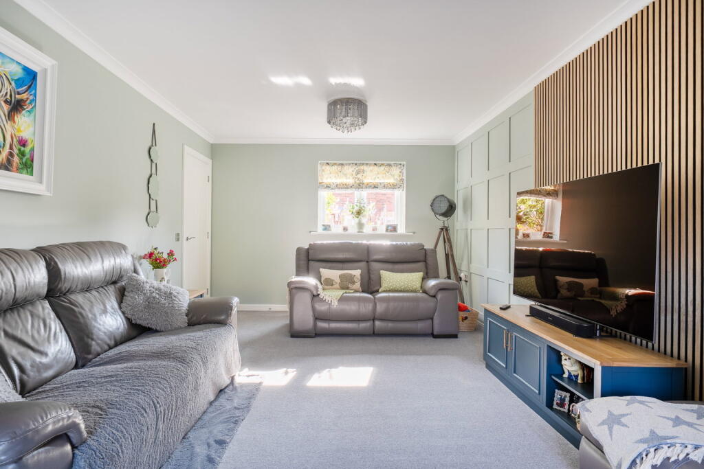 House in Swindon, Melksham Without - View 4