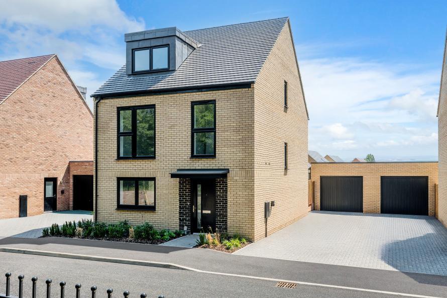 Main image of property: Kennel Lane,
Billericay,
Essex,
CM129RR