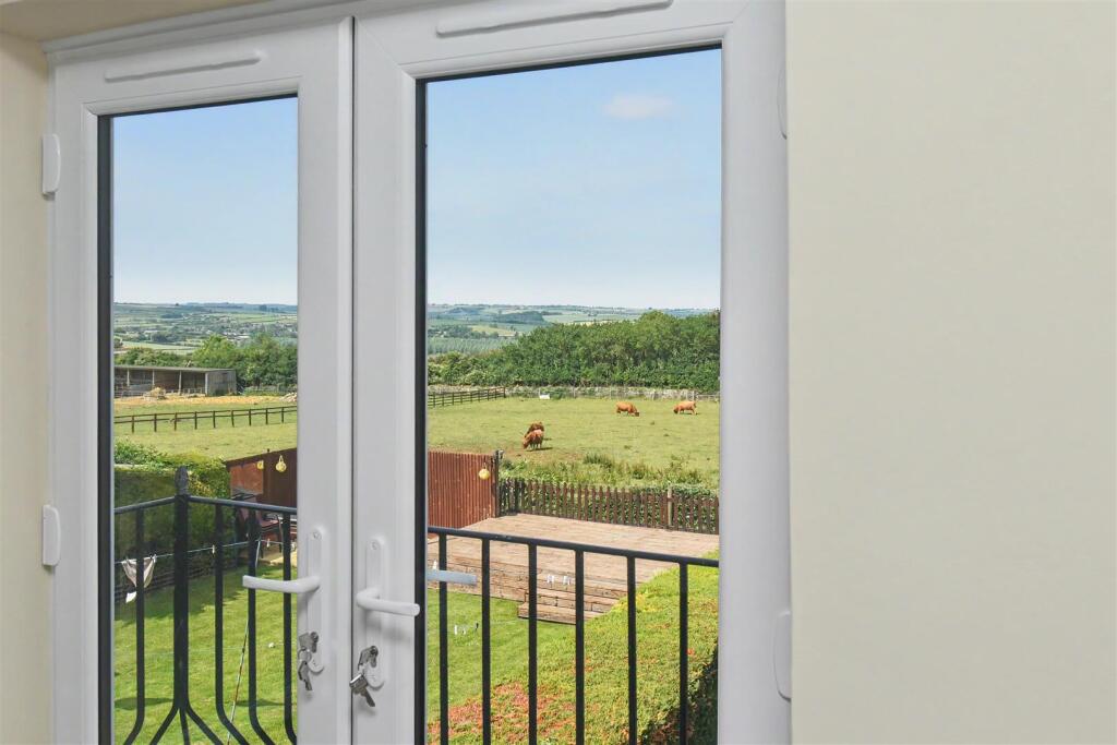 House in Cottingham, North Northamptonshire - View 2
