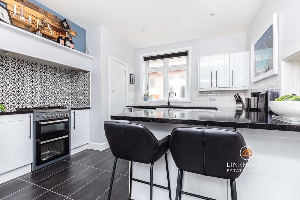 Apartment in Bournemouth - View 2