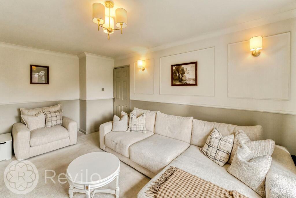 Weir Road, Milnrow, OL16 photo 3