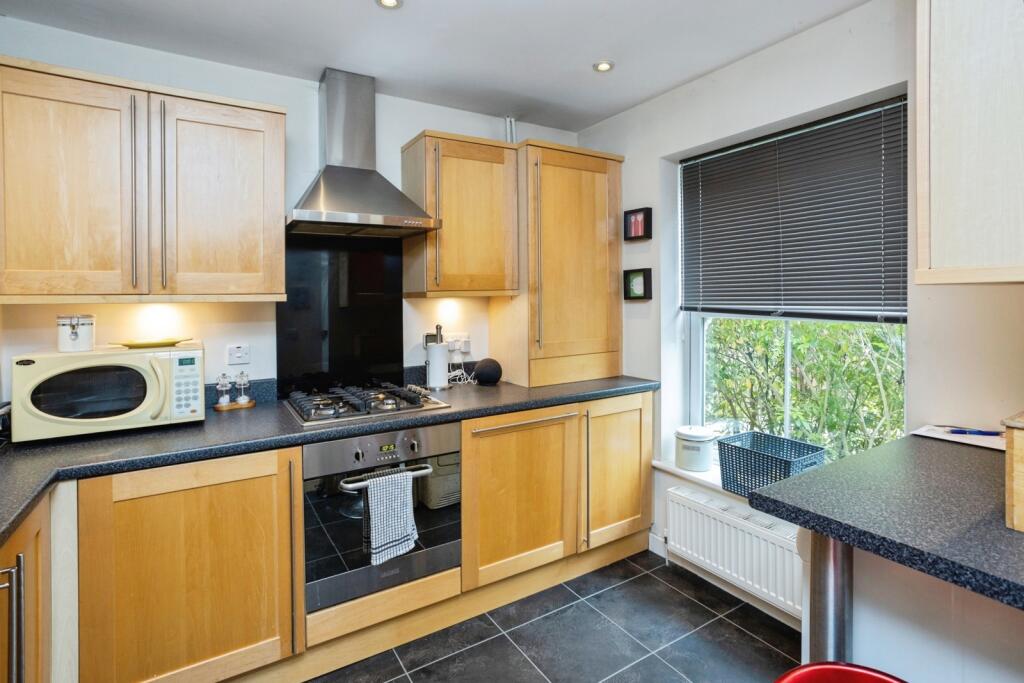 Parsons Place, Tonbridge, Kent, TN9 photo 3