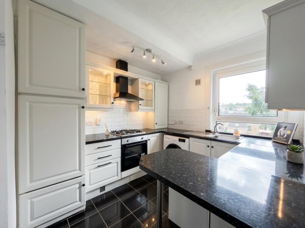 Apartment in Glasgow - View 2