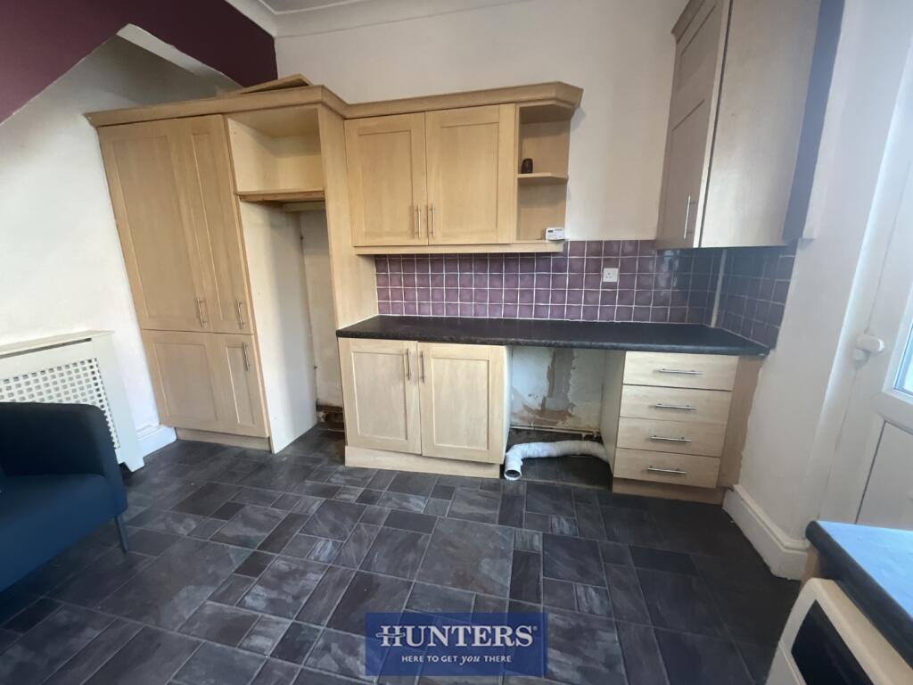 House in Tameside, Fairfield - More