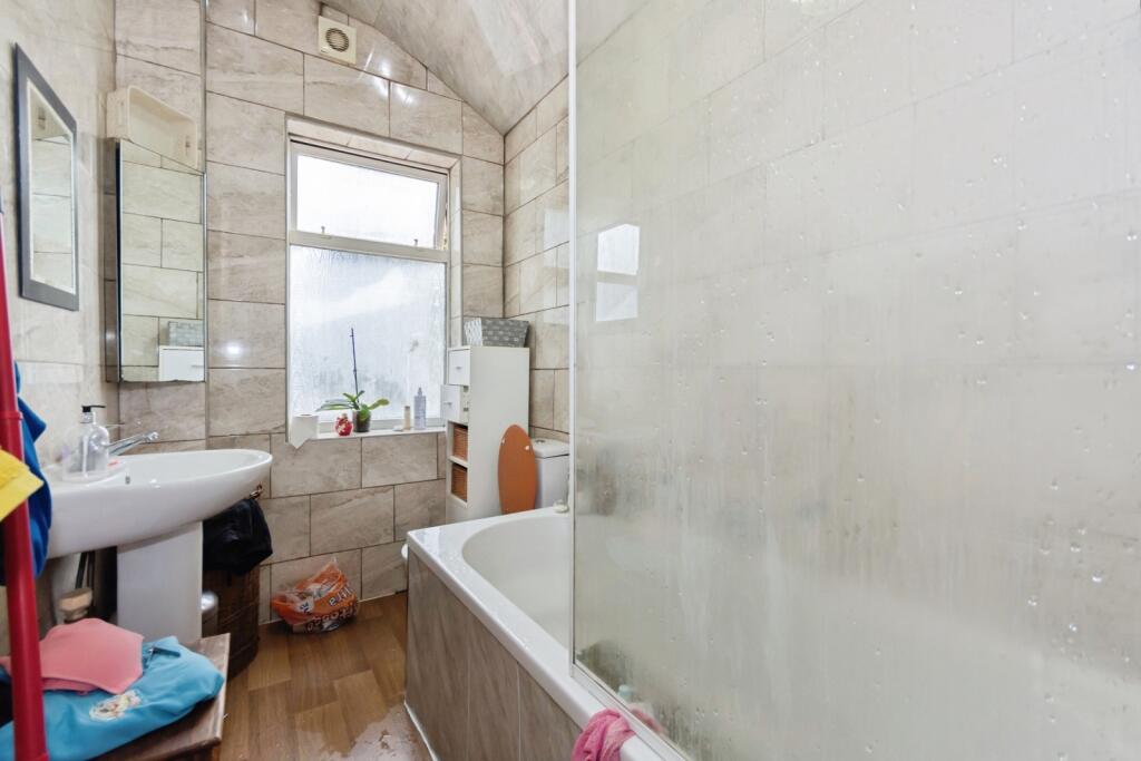 House in Birmingham, Small Heath - More