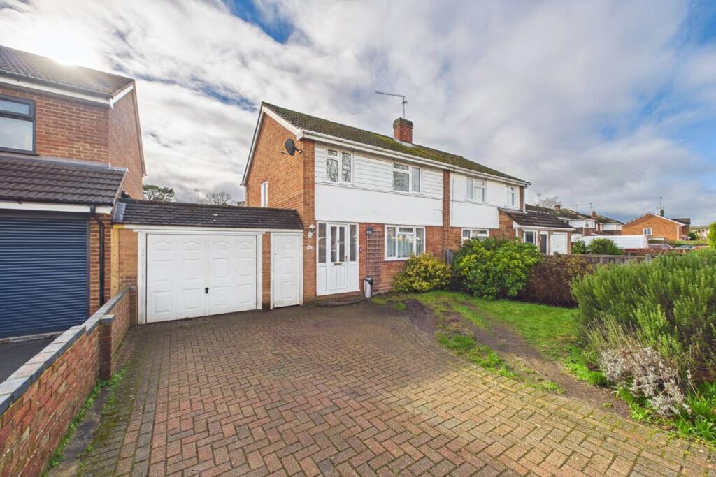 Main image of property: Malone Road, Woodley, Reading, Berkshire, RG5