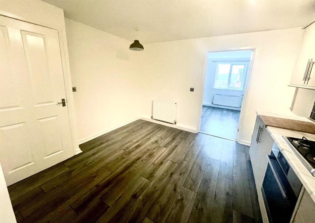 House in Durham - View 4