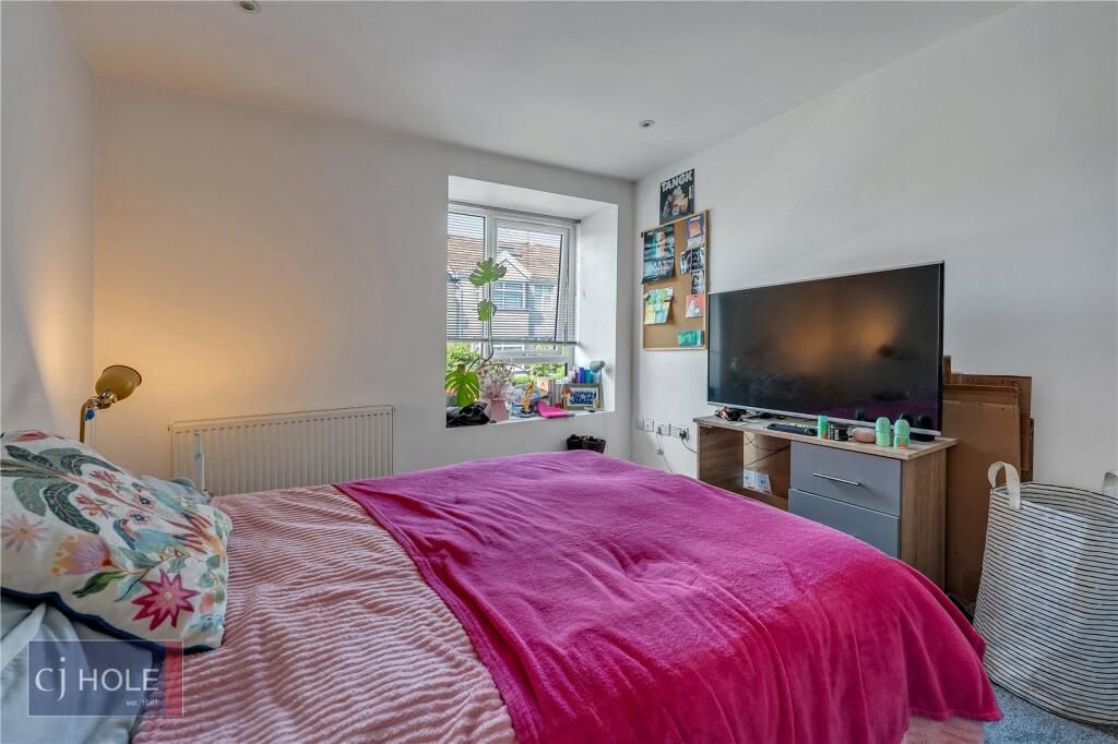 6 bedroom apartment for rent