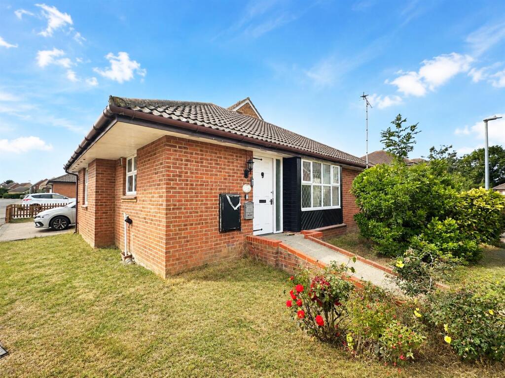 Main image of property: Tern Close, Mayland, Chelmsford