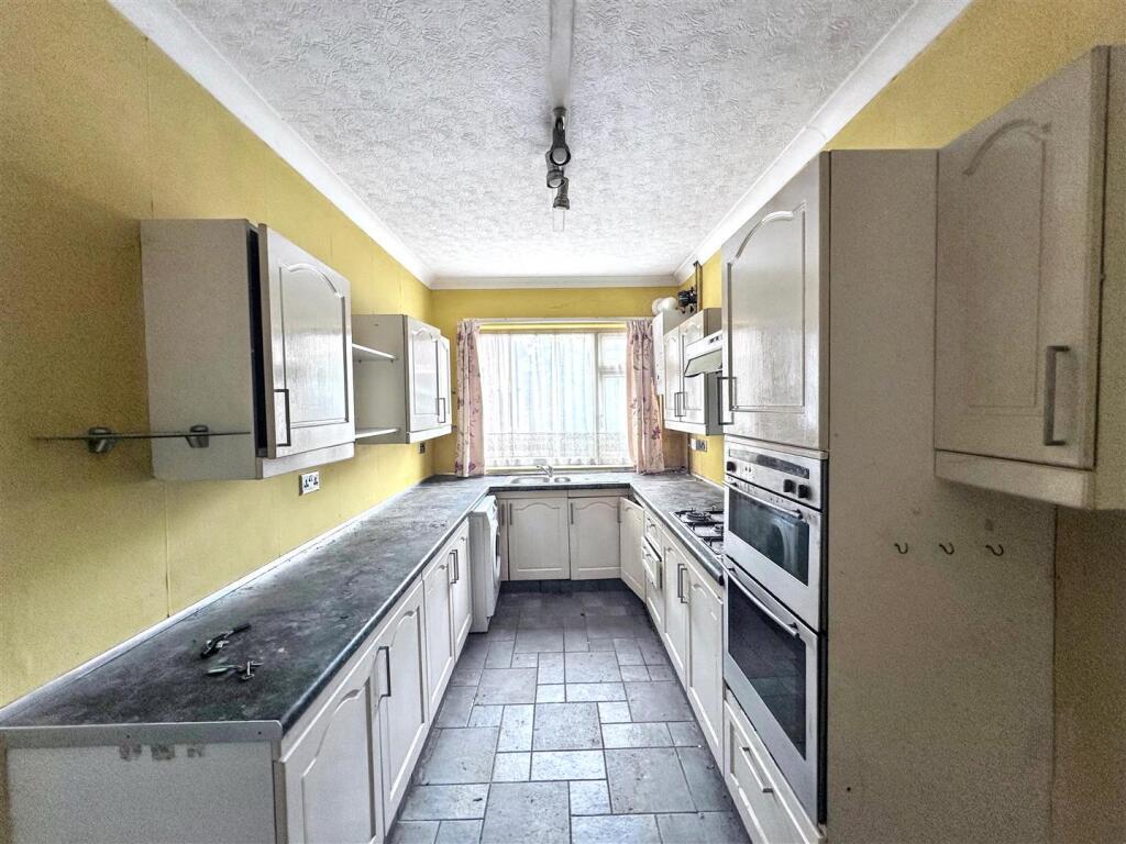 House in Doncaster - View 3