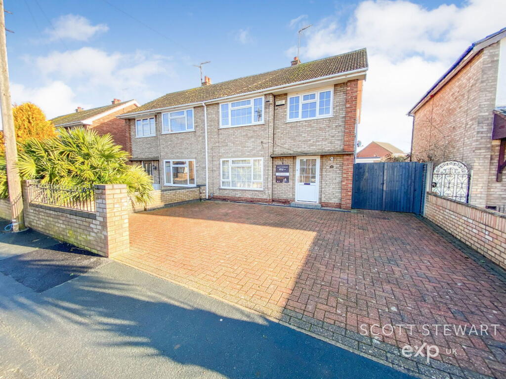 Main image of property: Low Cross, Whittlesey, Peterborough, PE7 1HW