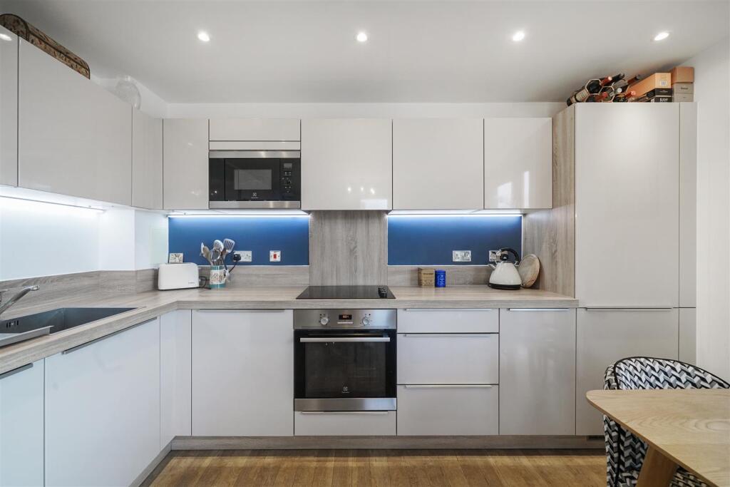 Main image of property: Roma Corte, Lewisham, SE13