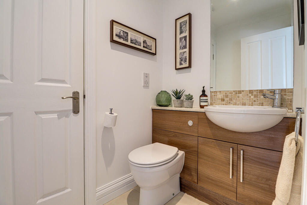 Additional image 17 of Highfield Hall, Highfield Lane, St. Albans, AL4