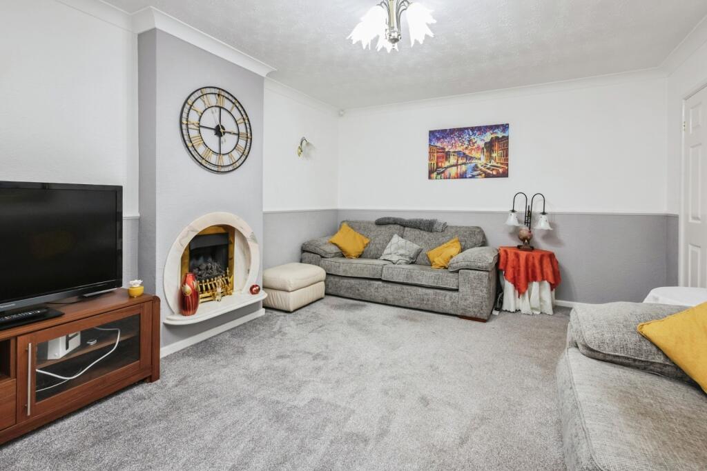 Priory Drive, Darwen, Lancashire, BB3 photo 4