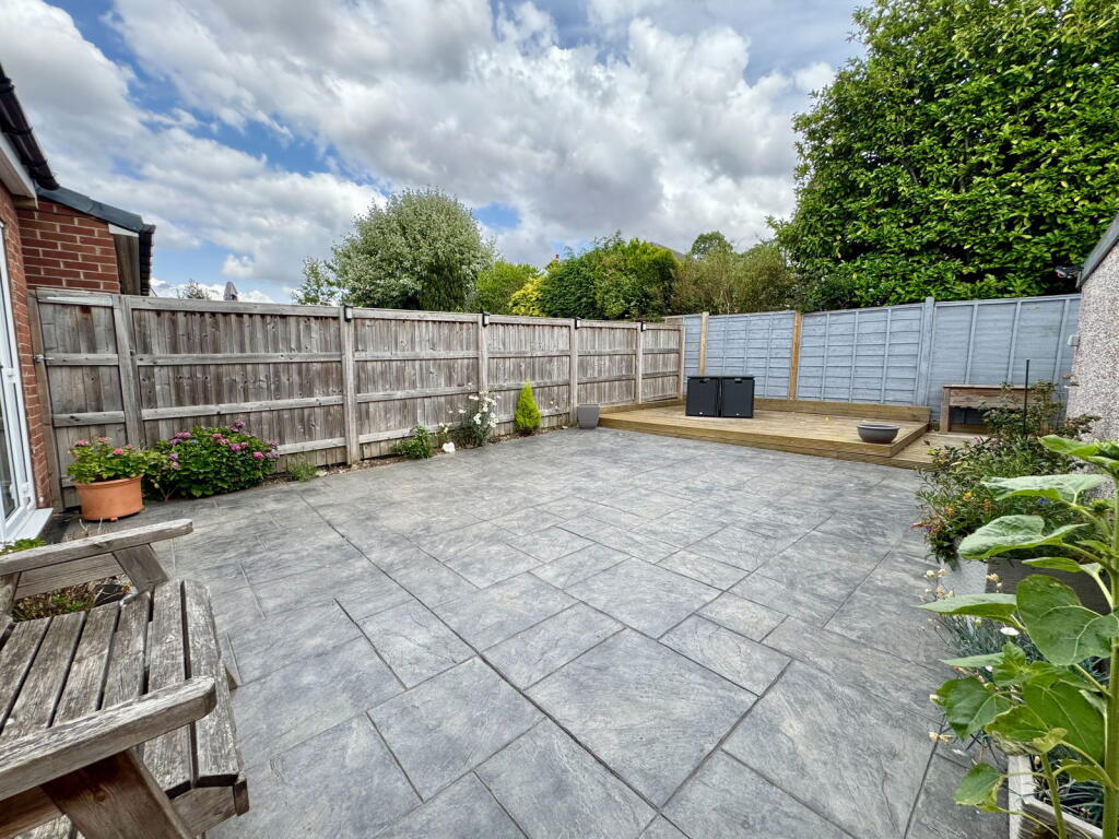 Kingsley Avenue, Milnthorpe, Wakefield, WF2 7EA photo 4