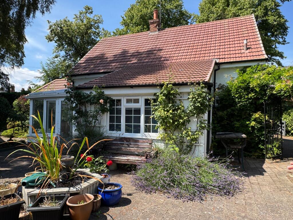 Main image of property: Abbey Road, Grimsby, DN32