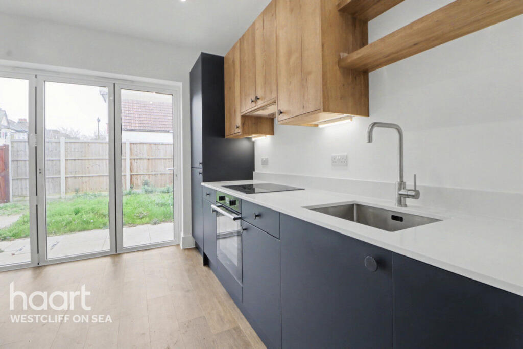 Westborough Road, WESTCLIFF-ON-SEA photo 4