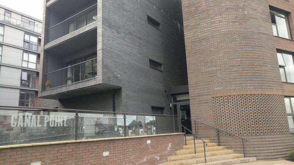 Main image of property: Canal Point, New Islington, M4