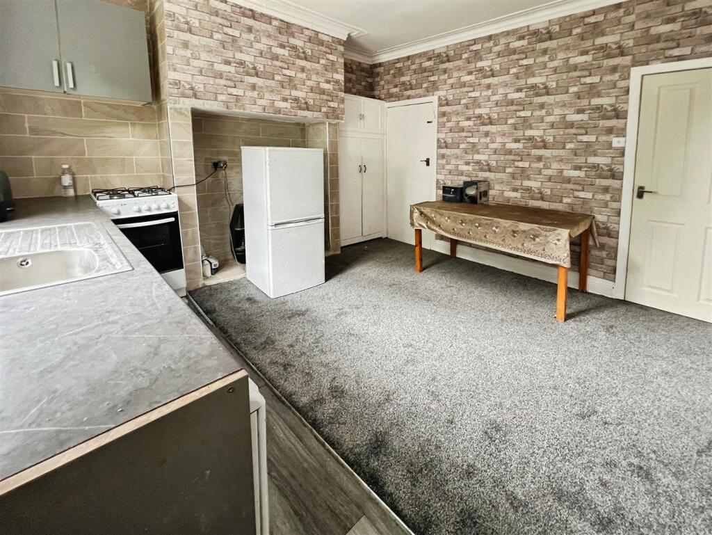Hatfield Road, Bradford, BD2 4QX photo 5
