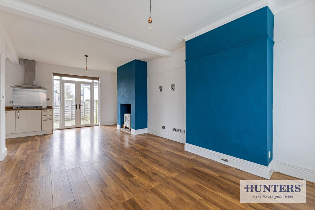 House in Leeds, Larkfield, Rawdon - View 5