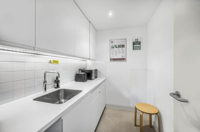 kitchen .jpg