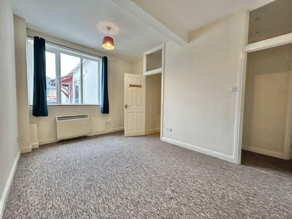 Apartment in Yeovil, Preston Plucknett - View 4