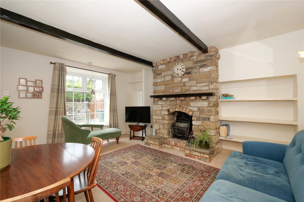 House in Bradford, Baildon - View 2