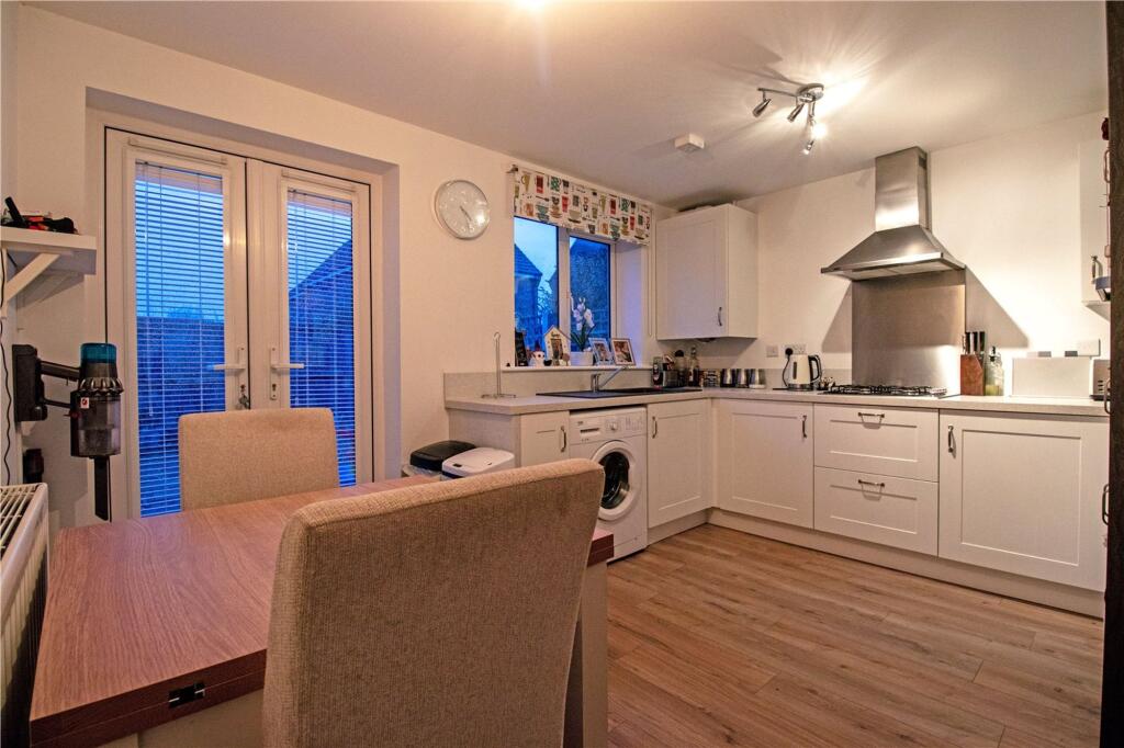 House in West Lindsey, Park Springs, Gainsborough - View 3