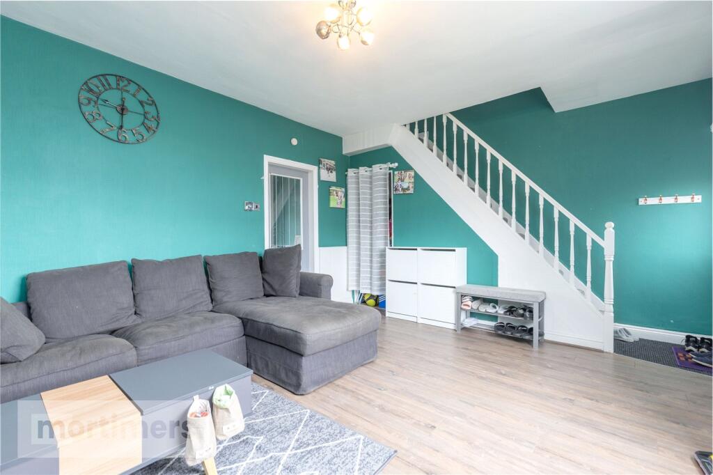 House in Hyndburn, Oakenshaw - View 4