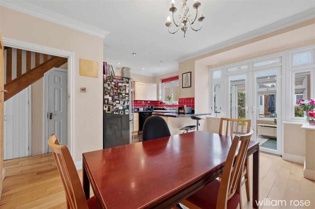 Richmond Avenue, Highams Park photo 3