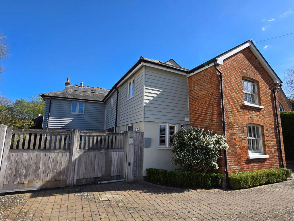 Main image of property: CHAIN FREE - The Street, Braughing, Herts