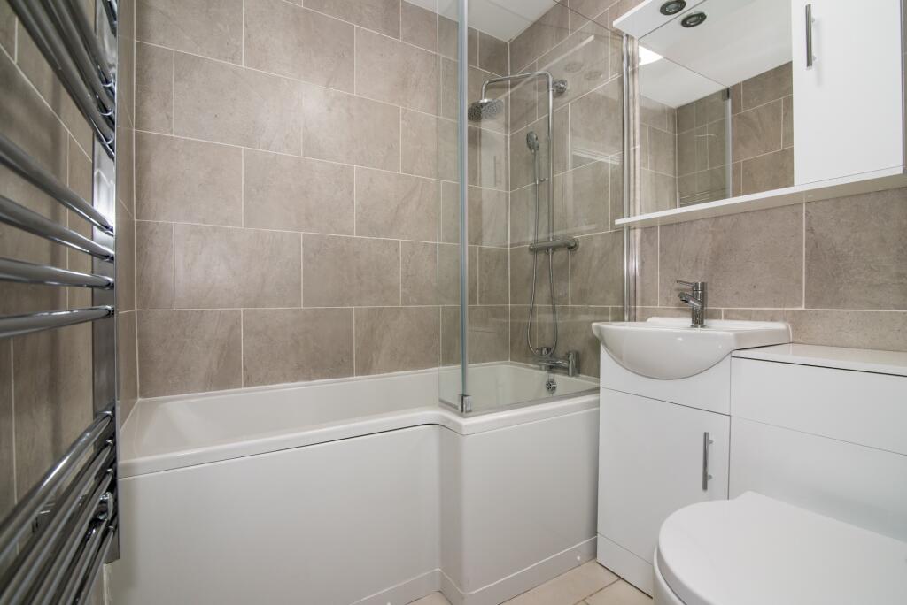 Apartment in Walsall - More