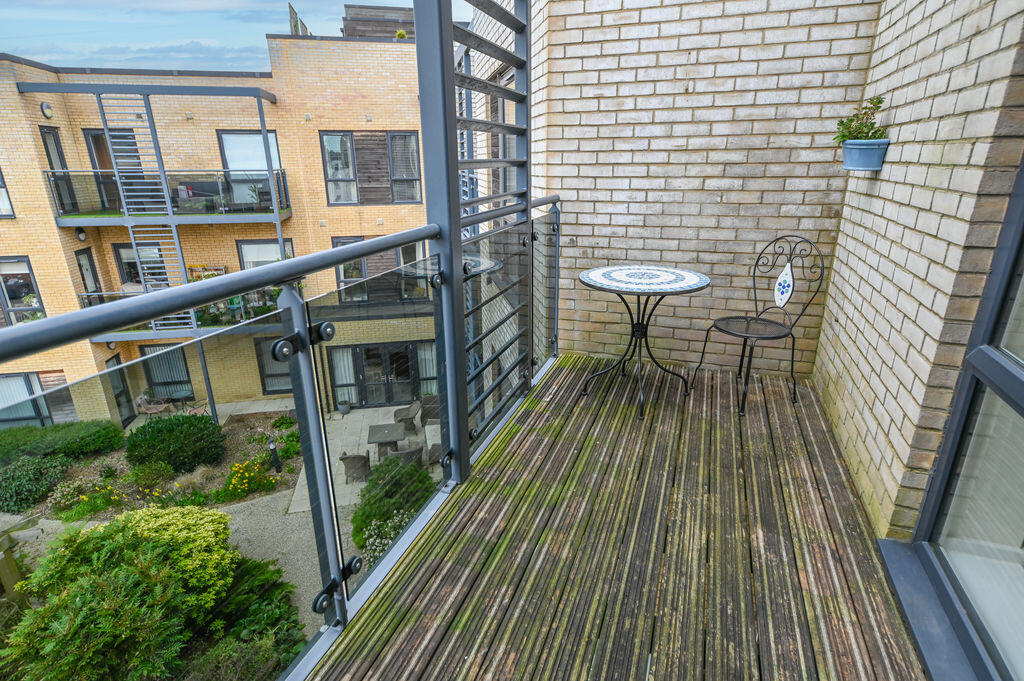 Darnel Road, Waterlooville - View 3