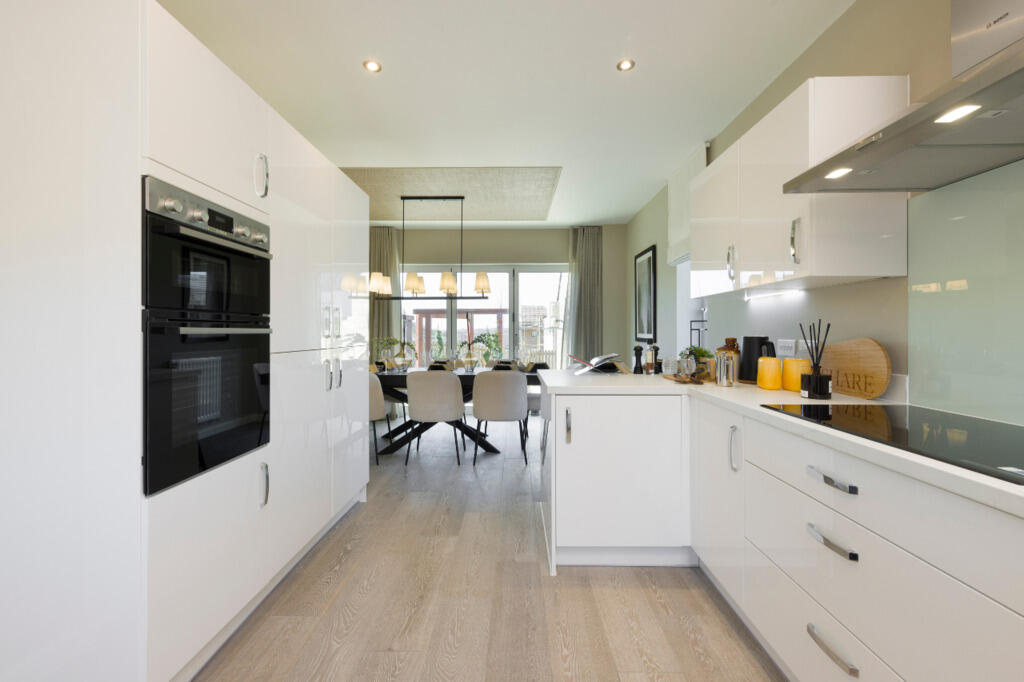 Brox Road, Ottershaw, Surrey, KT160LQ - View 3