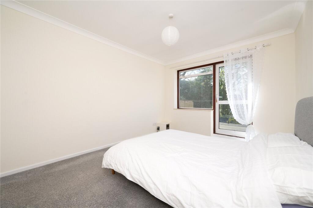 Pine Grove, Bricket Wood, St. Albans, Hertfordshire - View 6