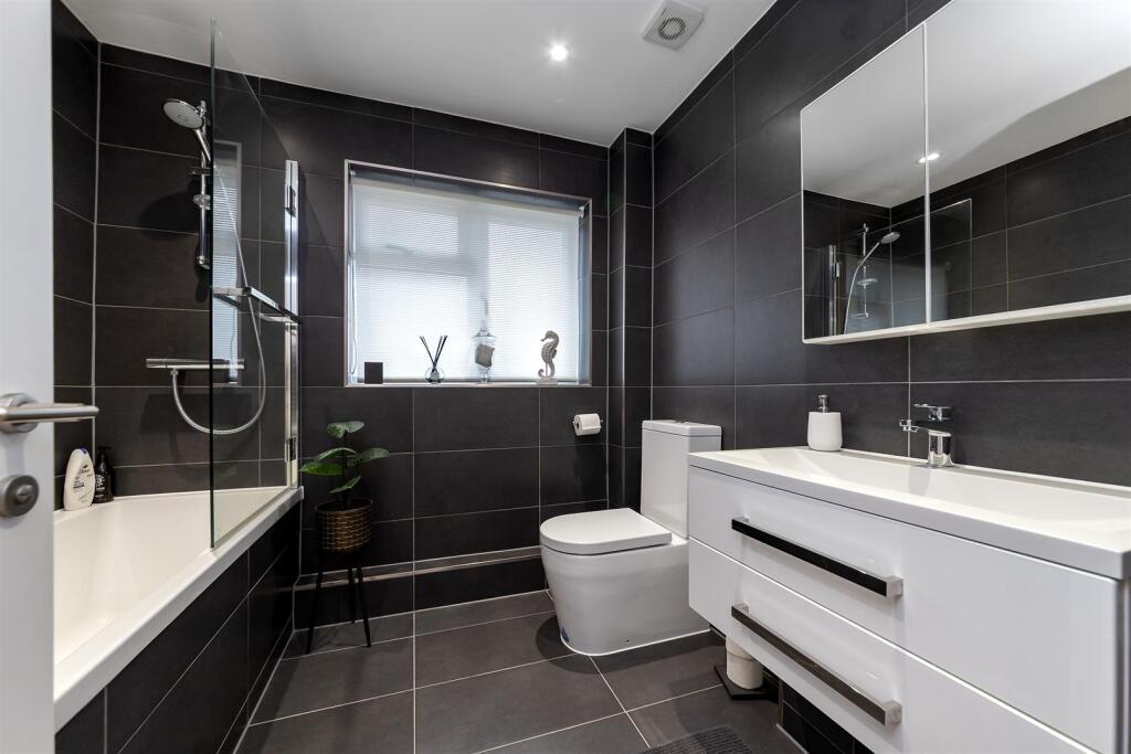 Additional image 15 of Ash Grove, Wheathampstead, St. Albans