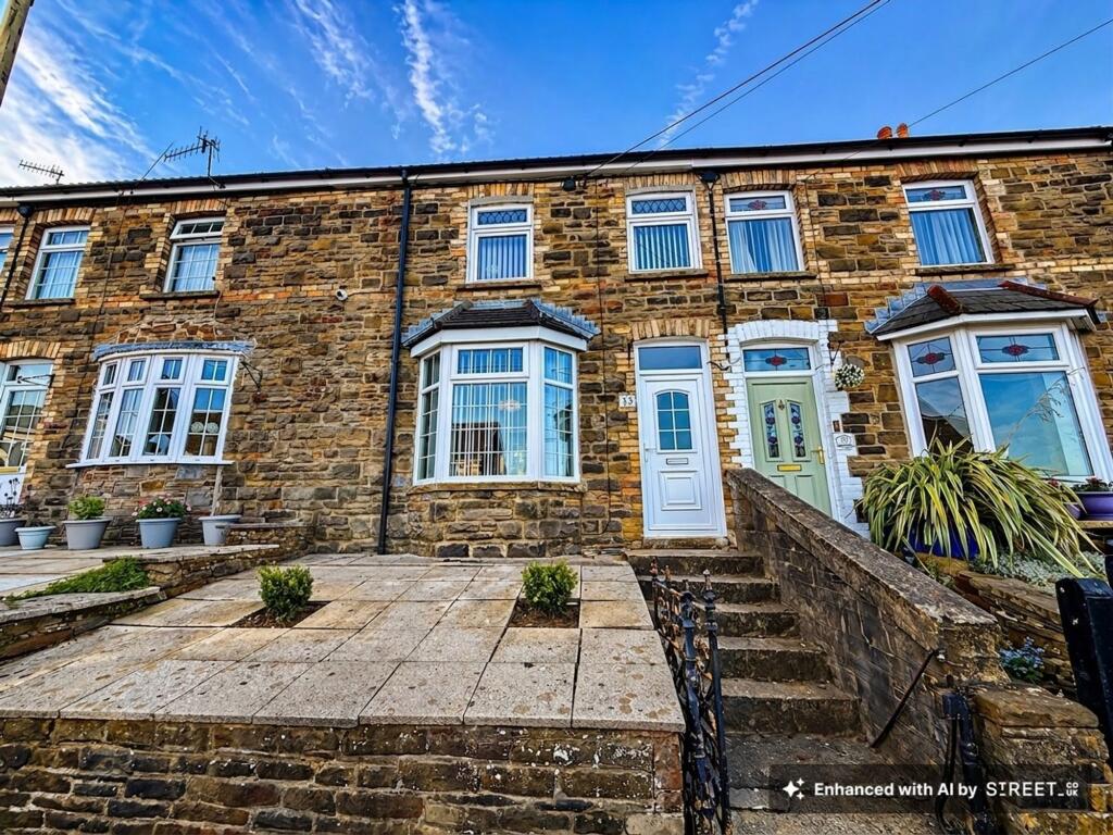 Main image of property: Maesycwmmer, Hengoed, CF82