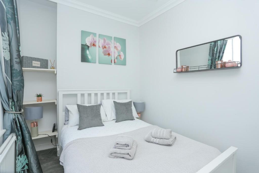 Apartment in Canterbury - More
