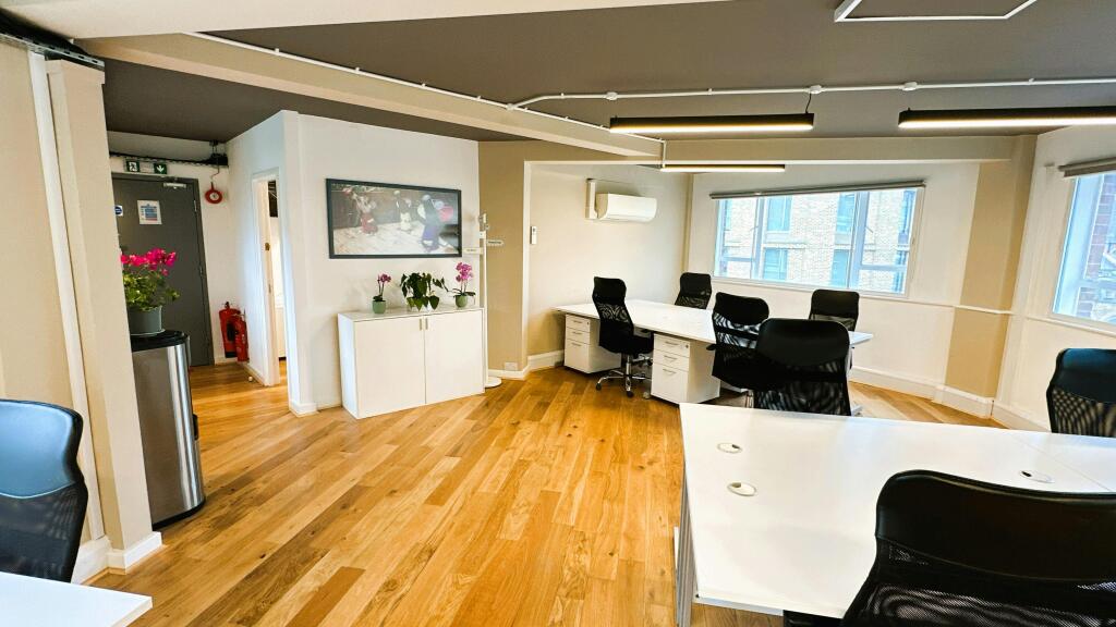 4th floor 64 Great Eastern Street London EC2A 3DR 4.jpg