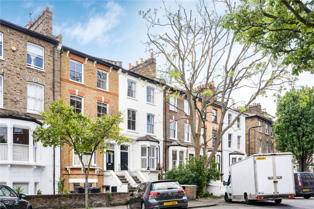 Main image of property: Colvestone Crescent, London, E8