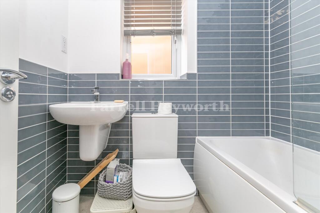 House in South Ribble, Farington - View 5