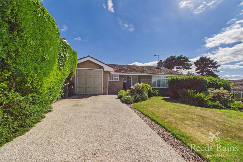 Main image of property: The Hop Inge, Harthill, Sheffield, South Yorkshire, S26