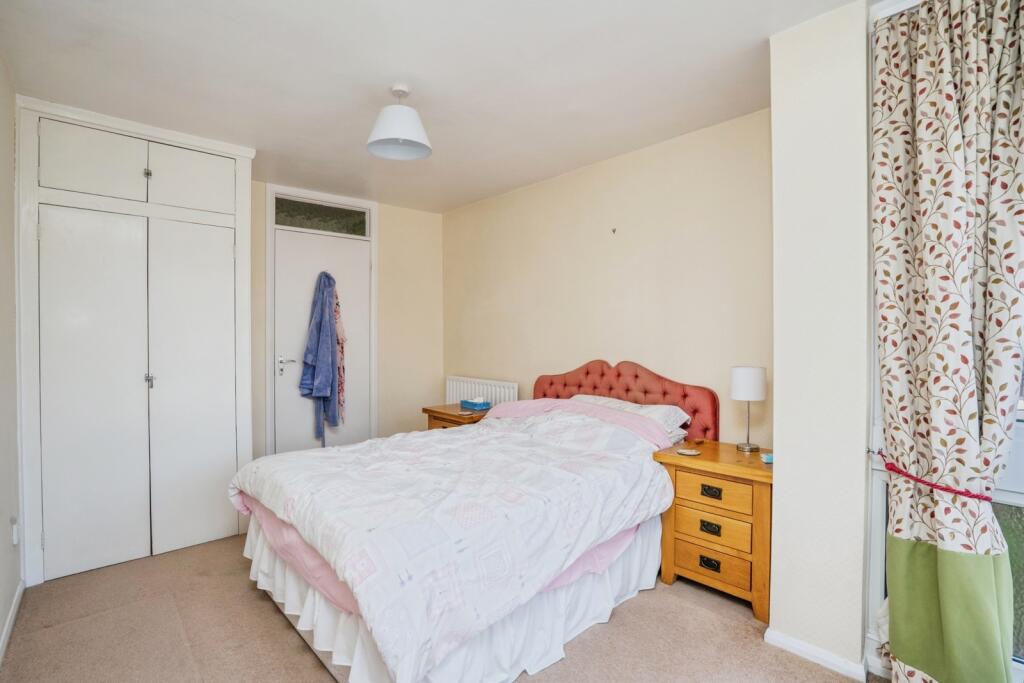 Apartment in Portsmouth - More