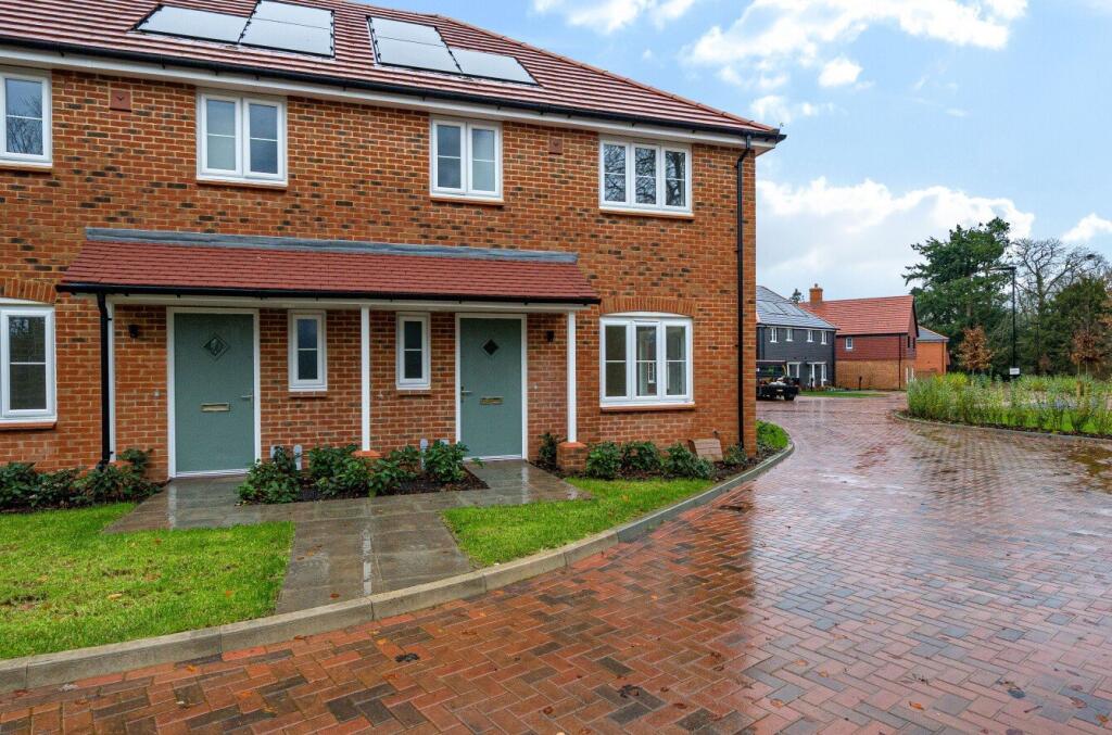 Main image of property: Egret Way, Fordingbridge, Hampshire, SP6